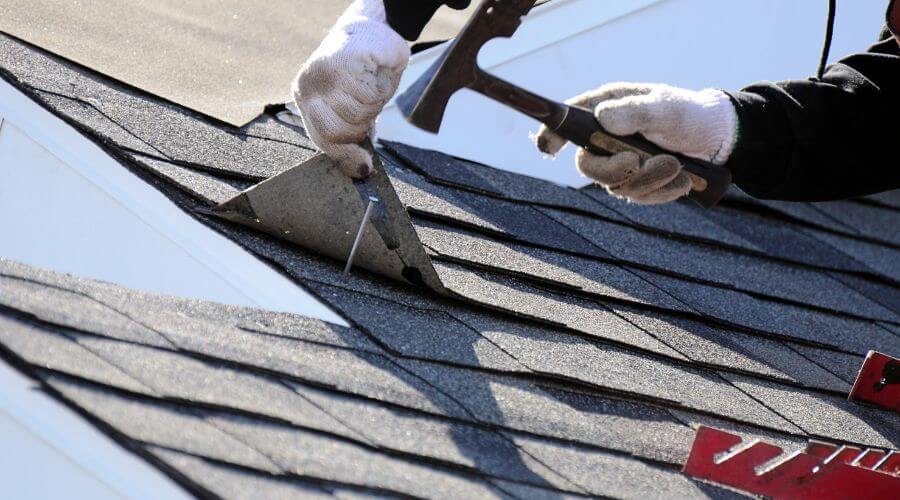 Professional gutter cleaning in Coventry, CT